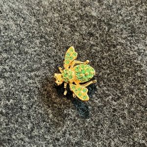 Vintage rhinestone bumblebee brooch